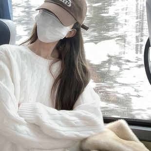 韩系白色圆领麻花毛衣女秋冬巨好看宽松软糯针织衫内搭打底上衣厚