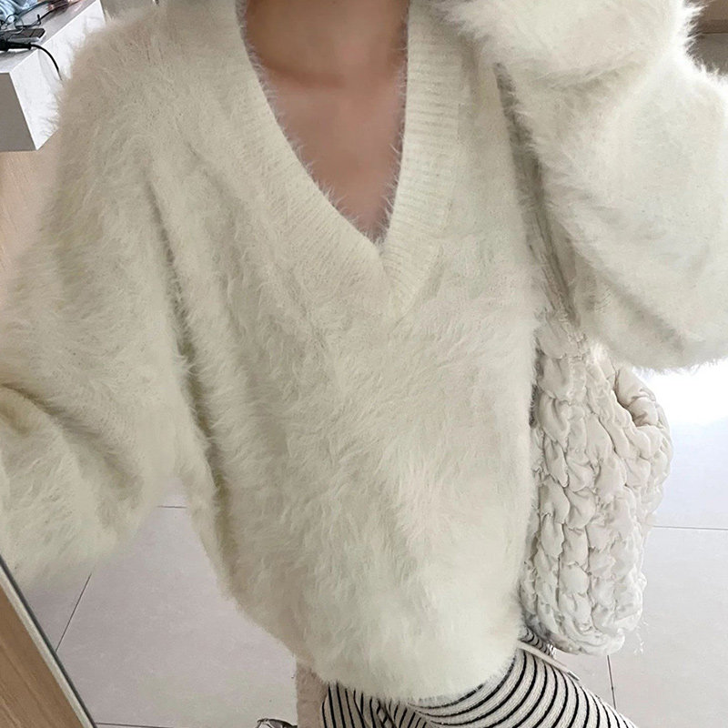 奶呼呼v领水貂绒毛衣软糯针织衫