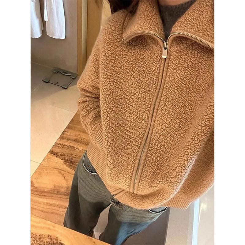 美拉德羊羔绒短款翻领针织开衫女