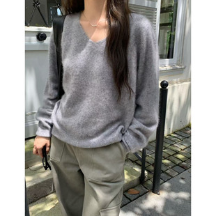 韩系灰色v领马海毛毛衣女秋冬老钱风慵懒宽松针织打底衫内搭上衣