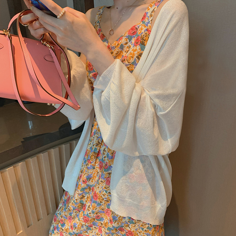 夏季薄款针织开衫女2025新款冰丝空调衫防晒罩衫白色外搭长袖上衣