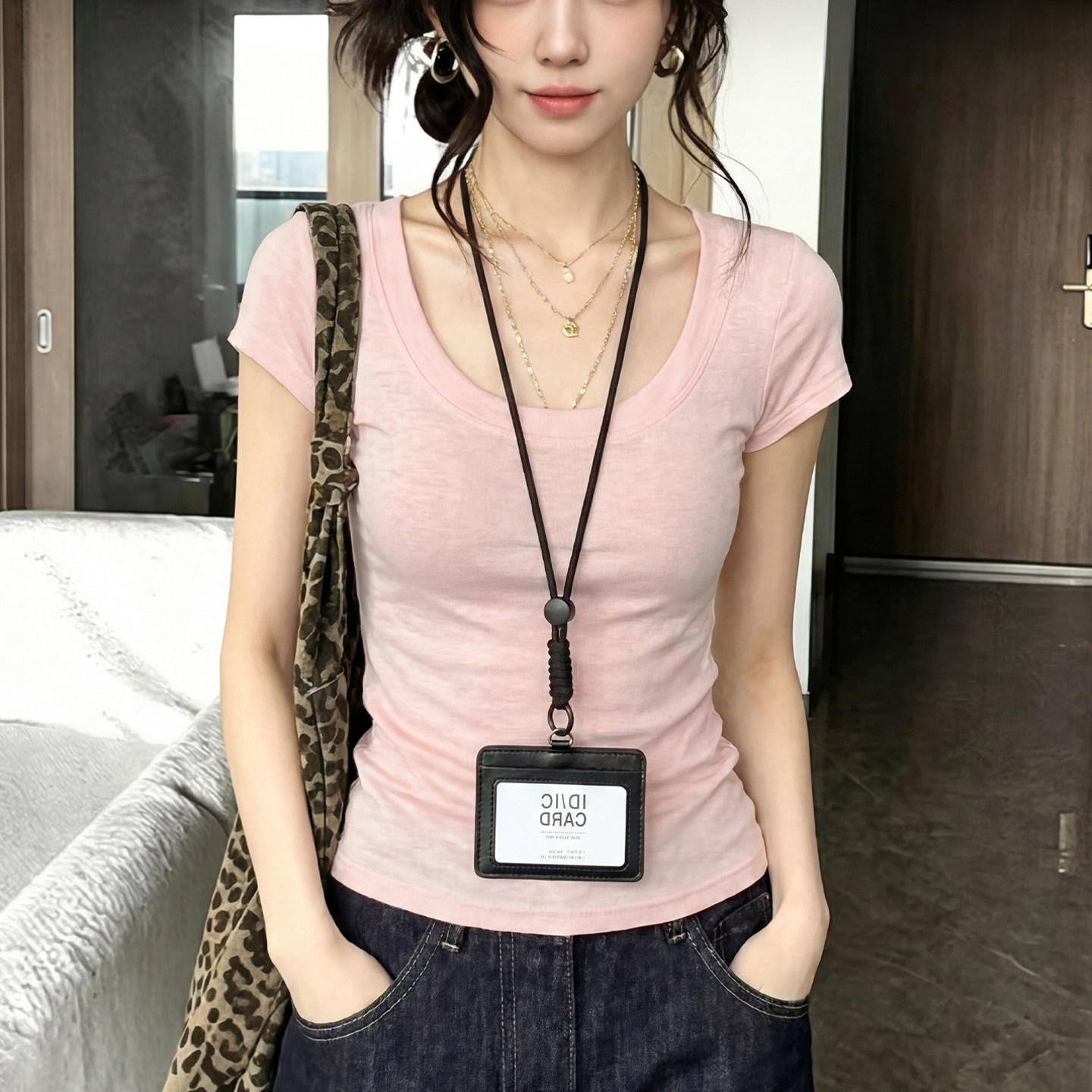 粉色高级感别致正肩u领短袖t恤女