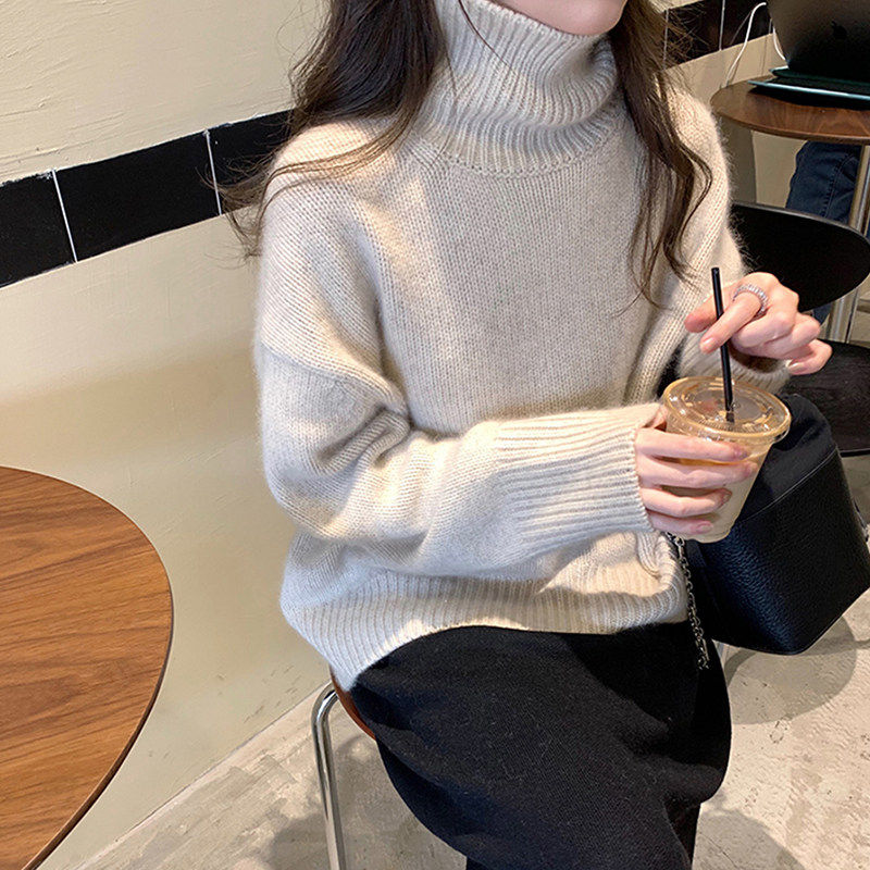 高级感复古杏色高领厚毛衣女秋冬慵懒休闲宽松内搭打底针织衫上衣