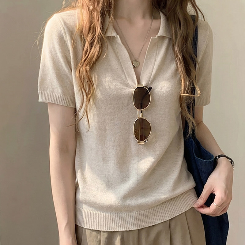 老钱风杏麻色短袖polo衫t恤女夏季高级感正肩修身显瘦v领针织上衣