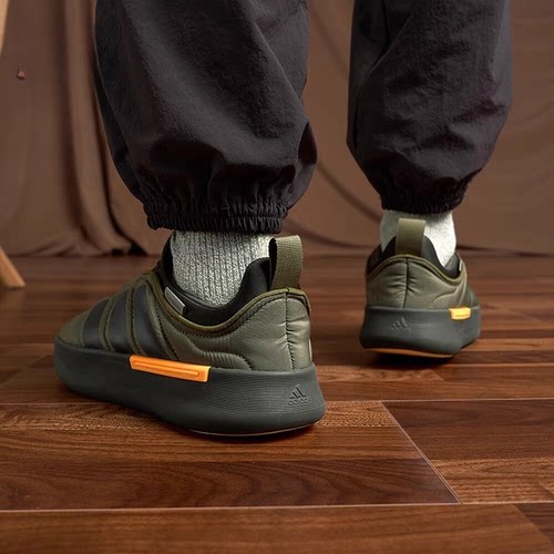Adidas保暖耐磨减震秋冬休闲棉鞋