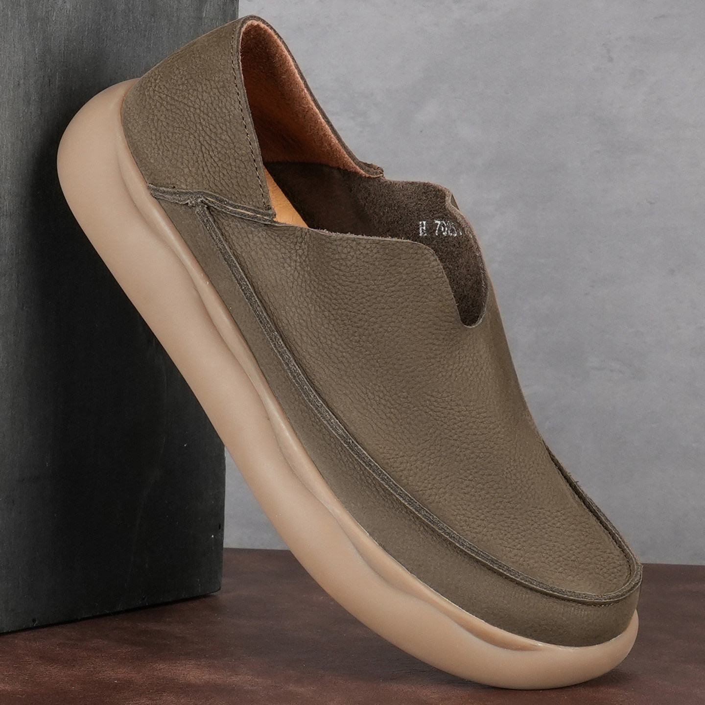 休闲皮鞋男款真皮夏季透气软底单层牛皮一脚蹬男鞋牛筋底日常开车