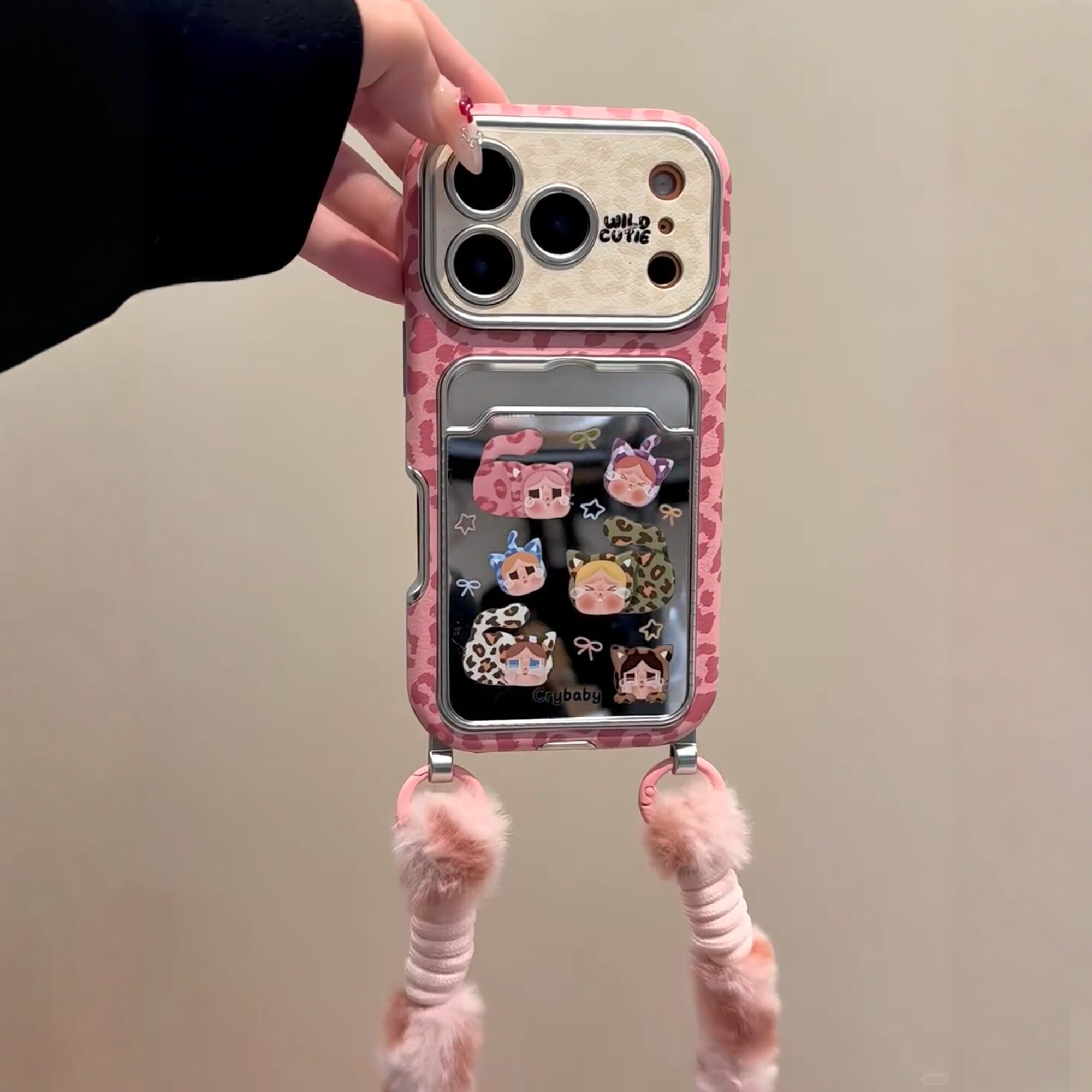 日韩ins卡通豹纹哭泣女孩卡包毛茸挂绳适用iPhone17promax手机壳苹果15pro新款16创意13女14可爱15防摔保护套