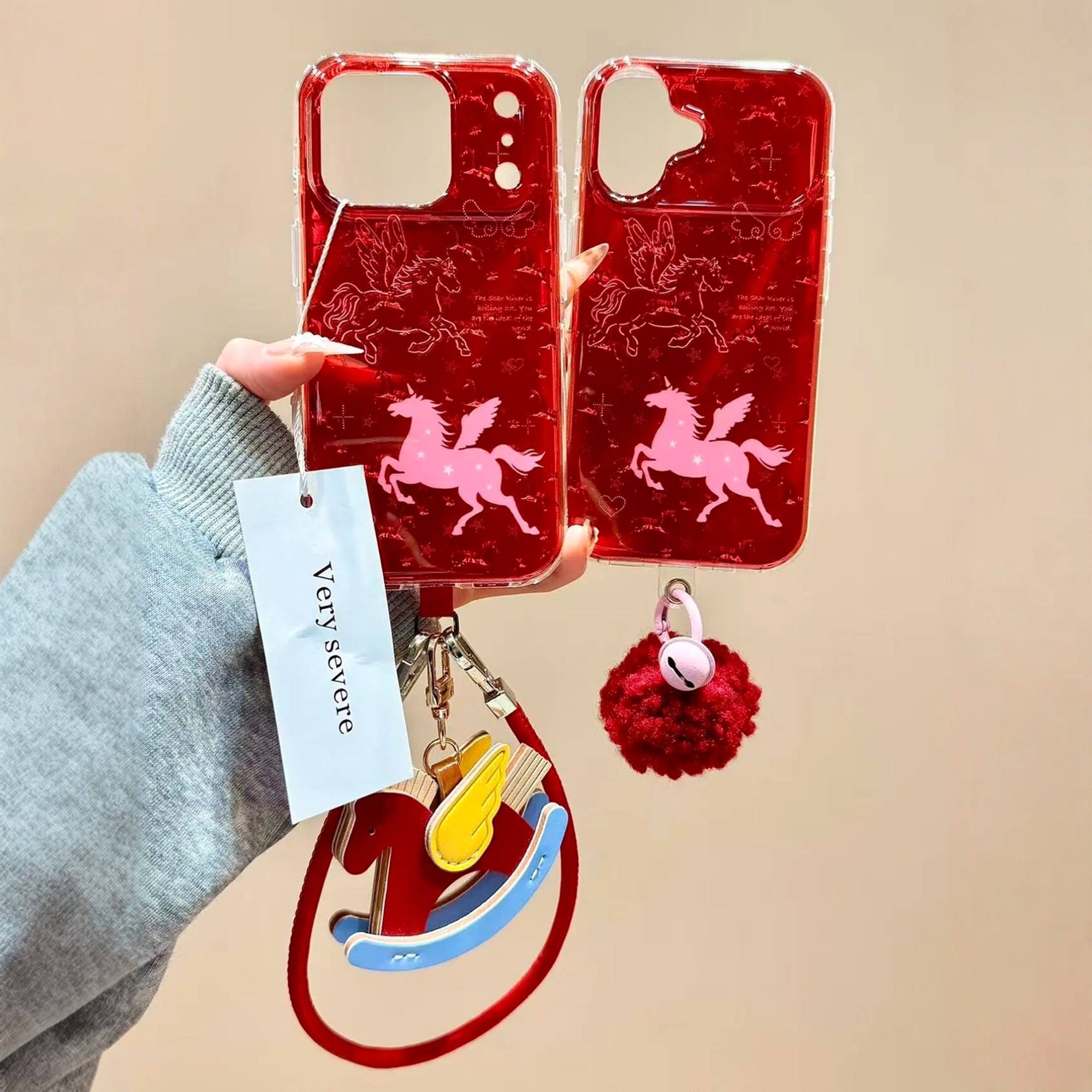 新年红底线条飞奔小马手拎绳适用iPhone17promax手机壳苹果15pro新款16毛球铃铛13女款14pro创意15防摔保护套,3C数码配件,手机保护套/壳,淘宝优惠券,粉丝福利购,淘宝优惠卷