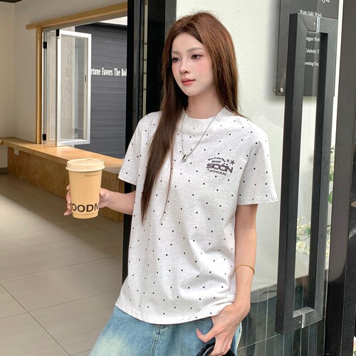 美式波点字母绣花短袖T恤女