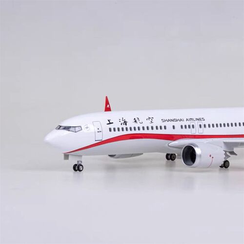 优选飞机模型上海航空波音737MAX拼装仿真航模商务摆Y件礼物收藏
