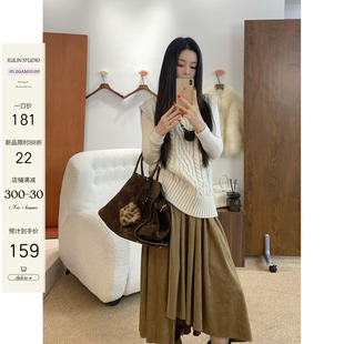 01/06 10AM 徐琳「冷都老钱」高领竖绞花粗支小飞袖腰带毛衣背心