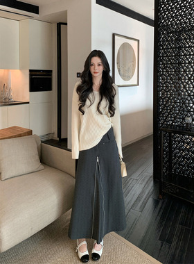 01/06 10AM徐琳「博主解构主义」肌理感前中拉链开叉中长款半身裙