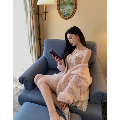 徐琳mini辣妹绑带收腰鱼骨吊带裙