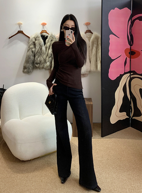 01/06 10AM 徐琳「牛仔缪斯」复古磨白直筒垂坠感弹力牛仔裤