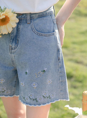 牛仔裤女夏季新款蓝色刺绣花边小个子高腰显瘦宽松直筒五分短裤子