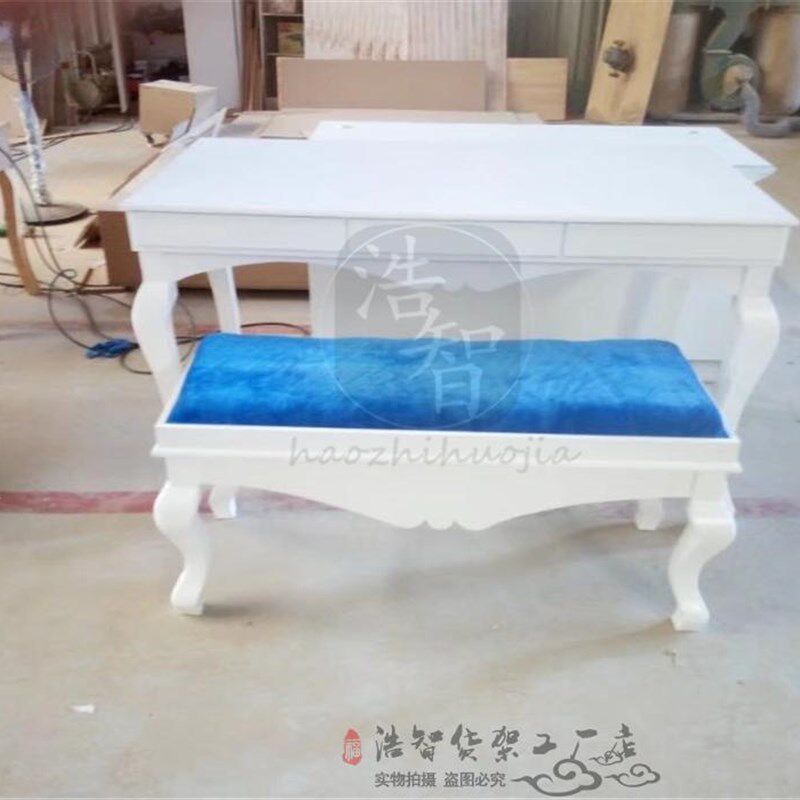 鞋子包包流水台高低台展示桌木质烤漆展示桌展示柜台服装店中现货