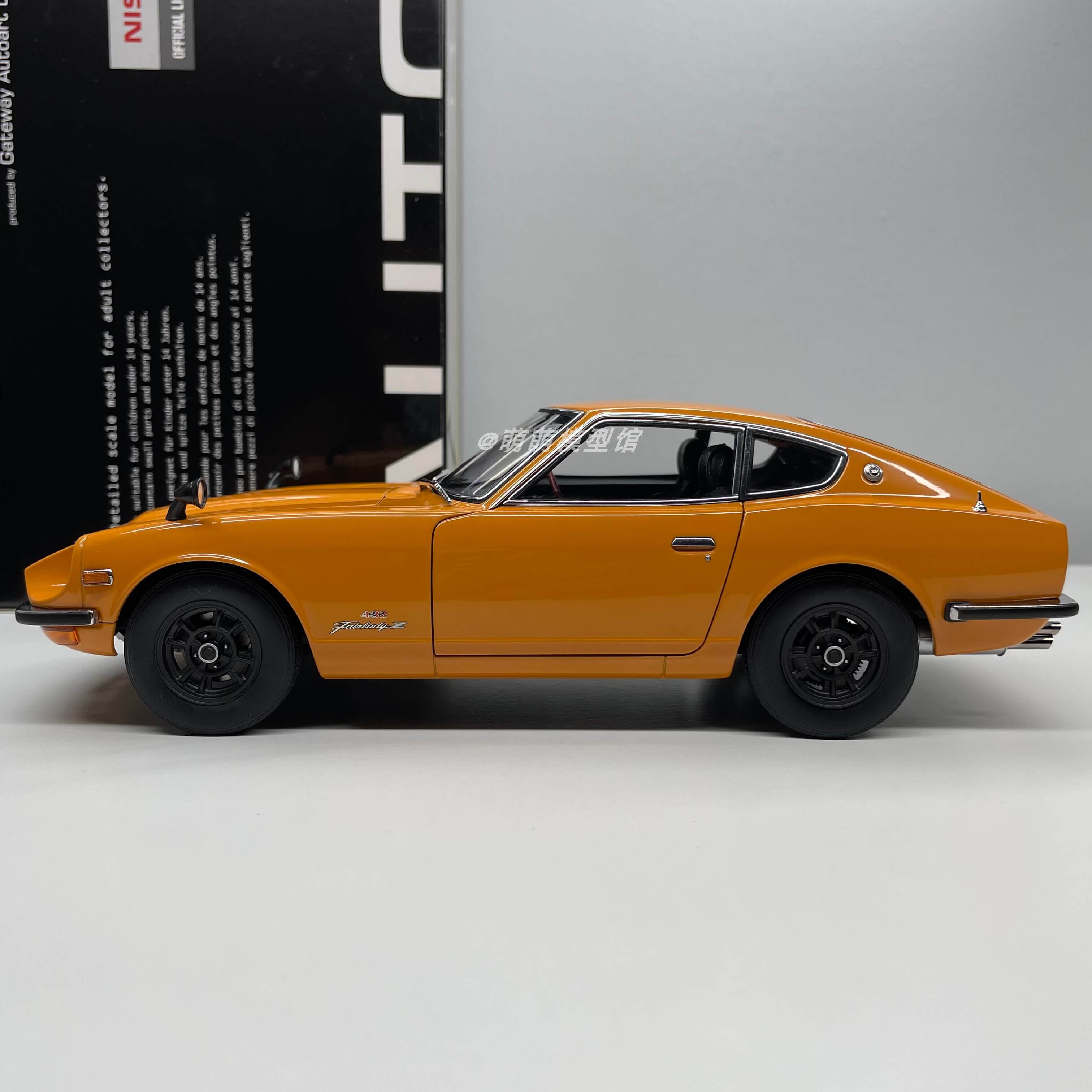 AUTOART车模日产合金118复古