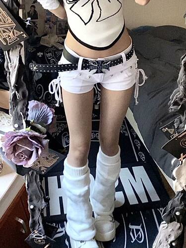 Woman Goth Y2k Low Rise Shorts 2000s Jean Shorts Fashion Den