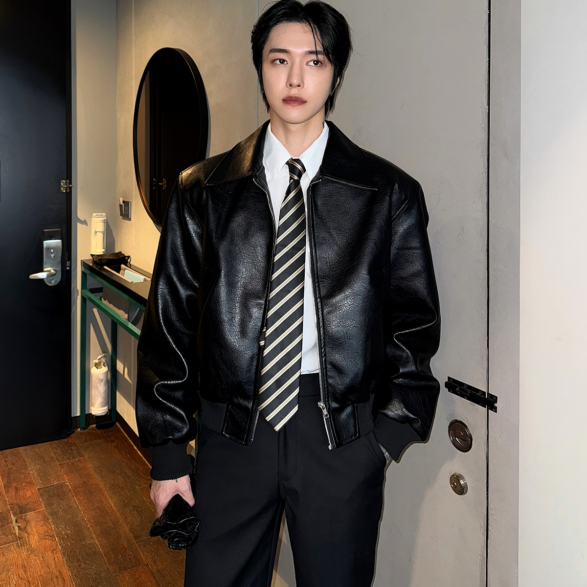 美拉德复古垫肩高级感皮衣