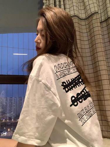 白色纯棉oversize短袖t恤女