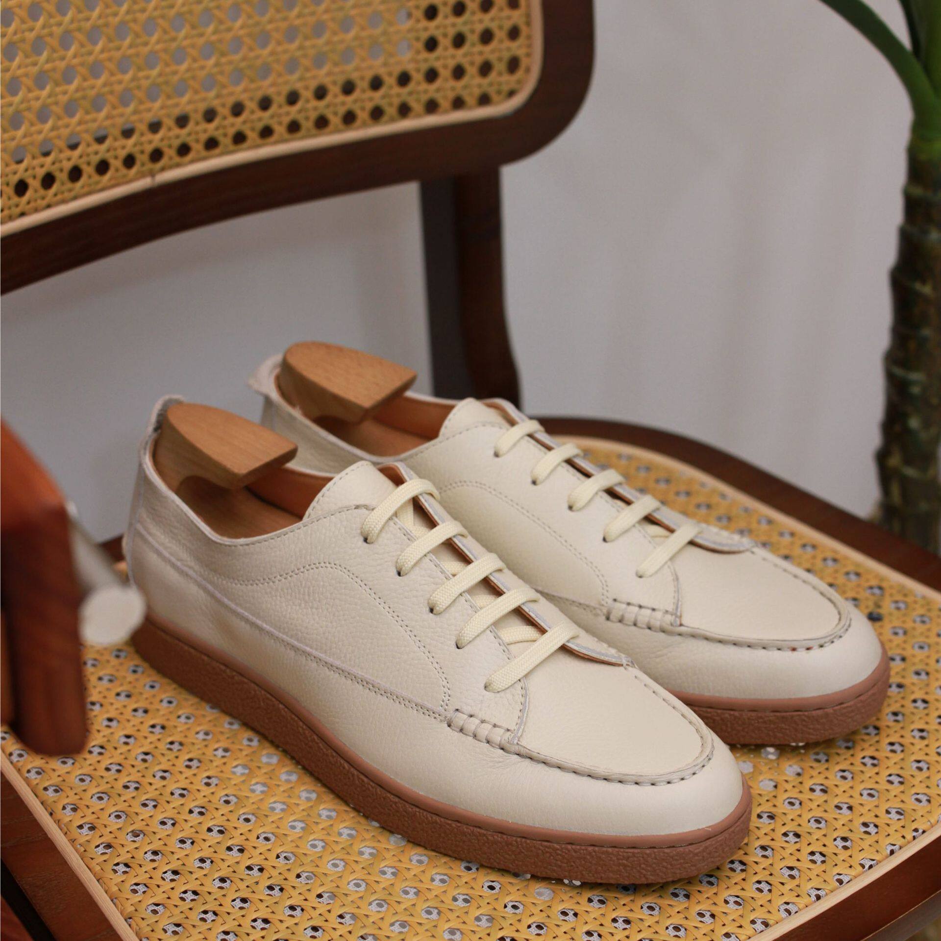 英伦春夏头层牛皮压纹绑带复古休闲鞋运动西装套脚滑板小白鞋单鞋