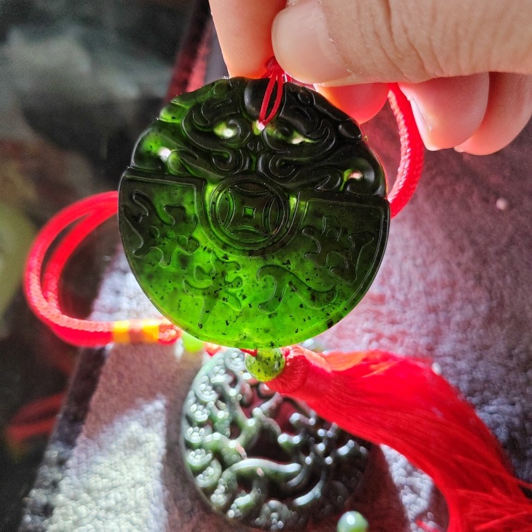 车挂泰山玉碧玉挂件伴手礼装饰品车饰圆形出入安福字牌子