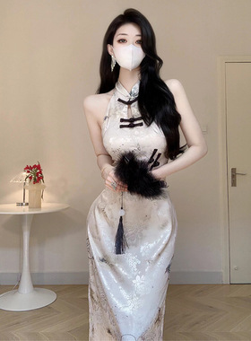 新中式复古国风御姐高级印花改良旗袍修身包臀性感挂脖连衣裙夏季