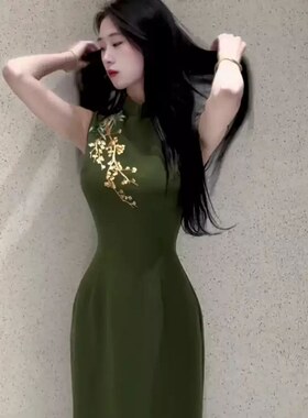 原创新中式自制高级新款清冷刺绣改良旗袍无袖港工连衣裙 得绿枝