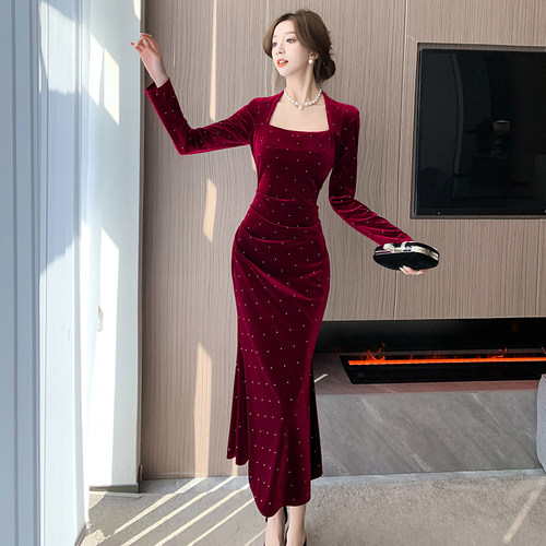 新款满钻丝绒方领小黑裙礼服气质轻奢时尚名媛收腰修身鱼尾长裙