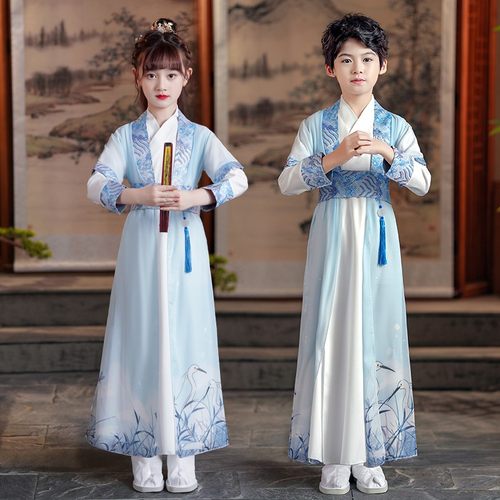 儿童合唱诗歌朗诵班服