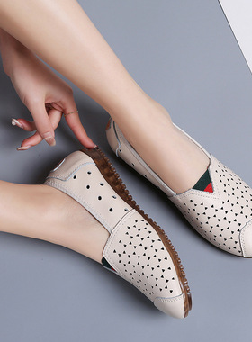 2023秋冬网红款新款女士镂空休闲鞋通勤妈妈鞋大码松紧带护士鞋百