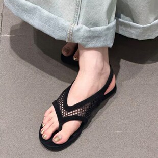 韩版镂空罗马凉鞋女2026夏季平底夹趾百搭度假风圆头法式凉鞋女款