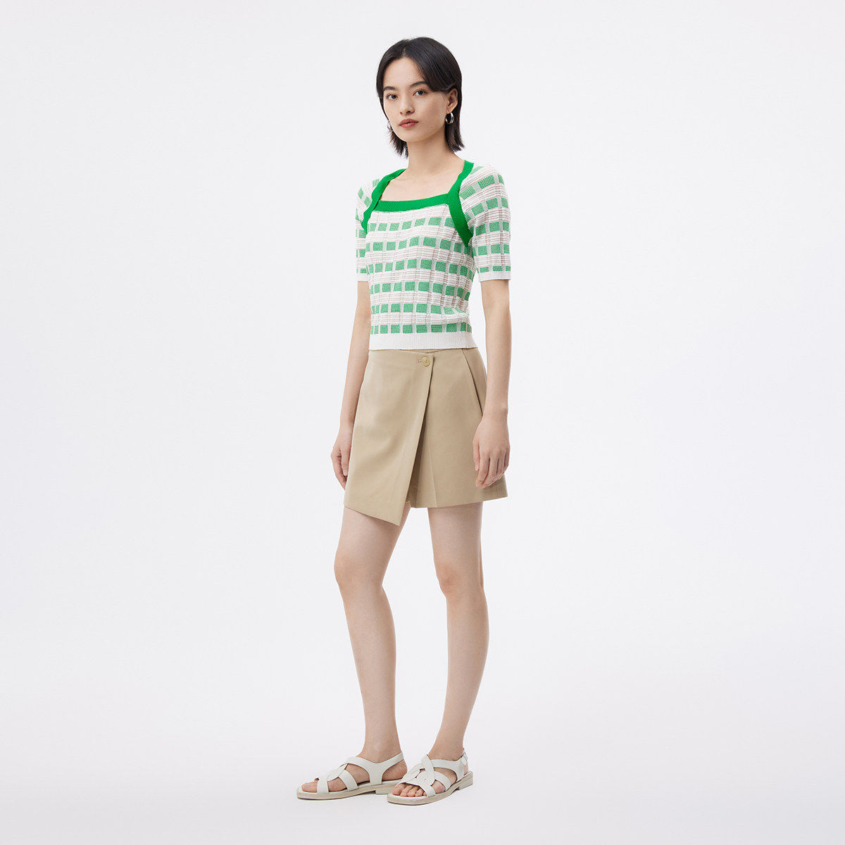 播商场同款2023夏秋显瘦修身款不规则叠加一粒扣裙裤女BDQ2KD1217