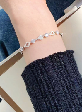 锆石爱心手链女轻奢小众精致ins设计感2025新款时尚手饰生日礼物