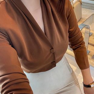 女上衣潮 品牌折扣店专柜撤柜2025年夏季 新款 简约通勤v领长袖 衬衫