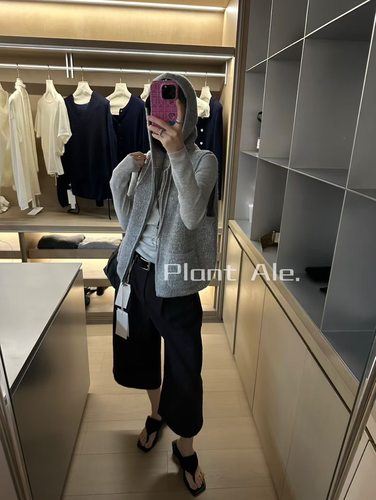 Plant Ale 2025冬季新款百搭戴帽100绵羊毛马甲