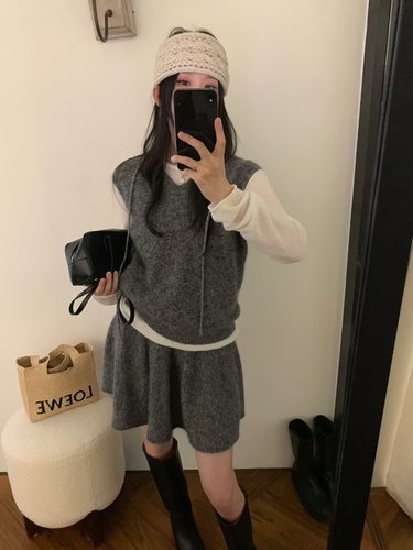 Dumpling 2025秋冬新款百搭显瘦浣熊连帽马甲