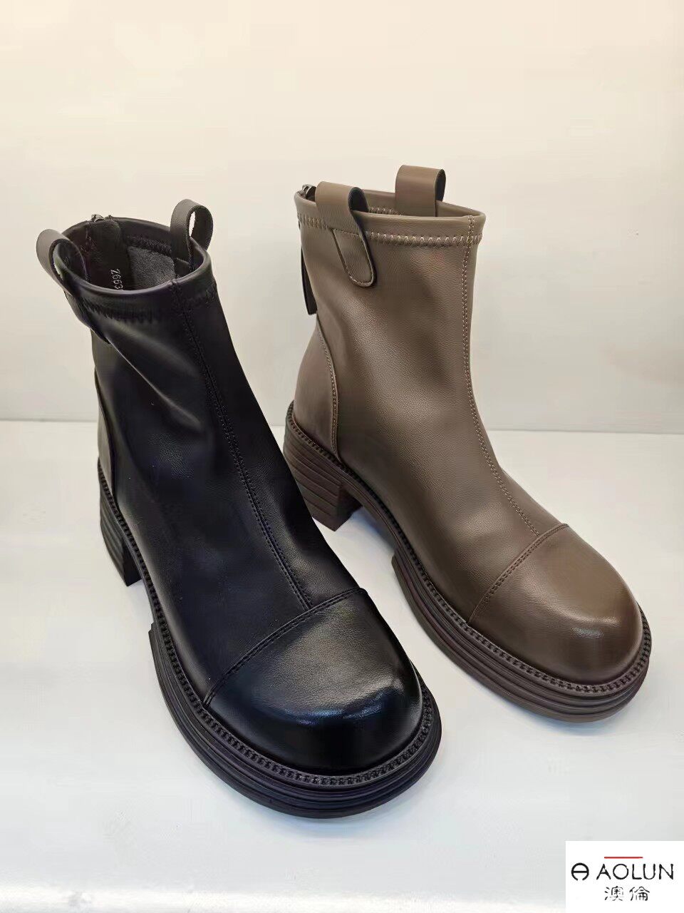 澳伦皮鞋2023年秋季新款皮面女鞋牛皮休闲高帮短靴子单靴马丁靴