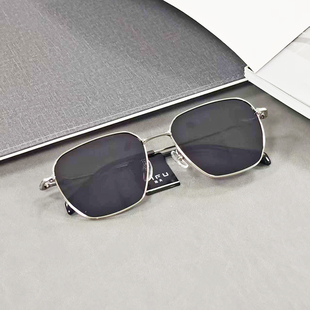 逸夫偏光灰色墨镜男士全框超轻大框方形司机驾驶眼镜可配近视墨镜