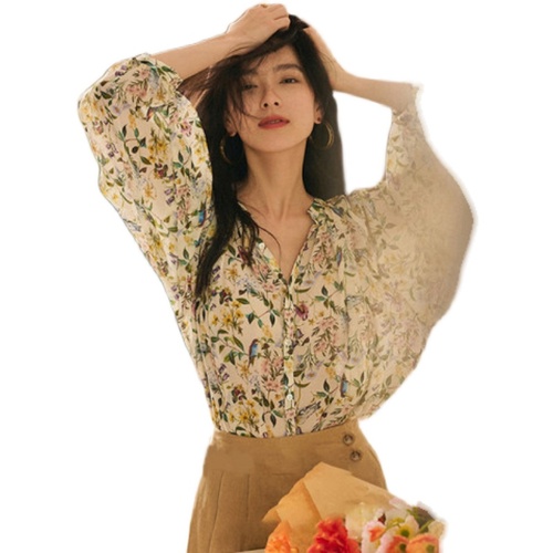 Small Hong Kong chic top early autumn new design sense of minority super good-looking thin Chiffon Floral Shirt