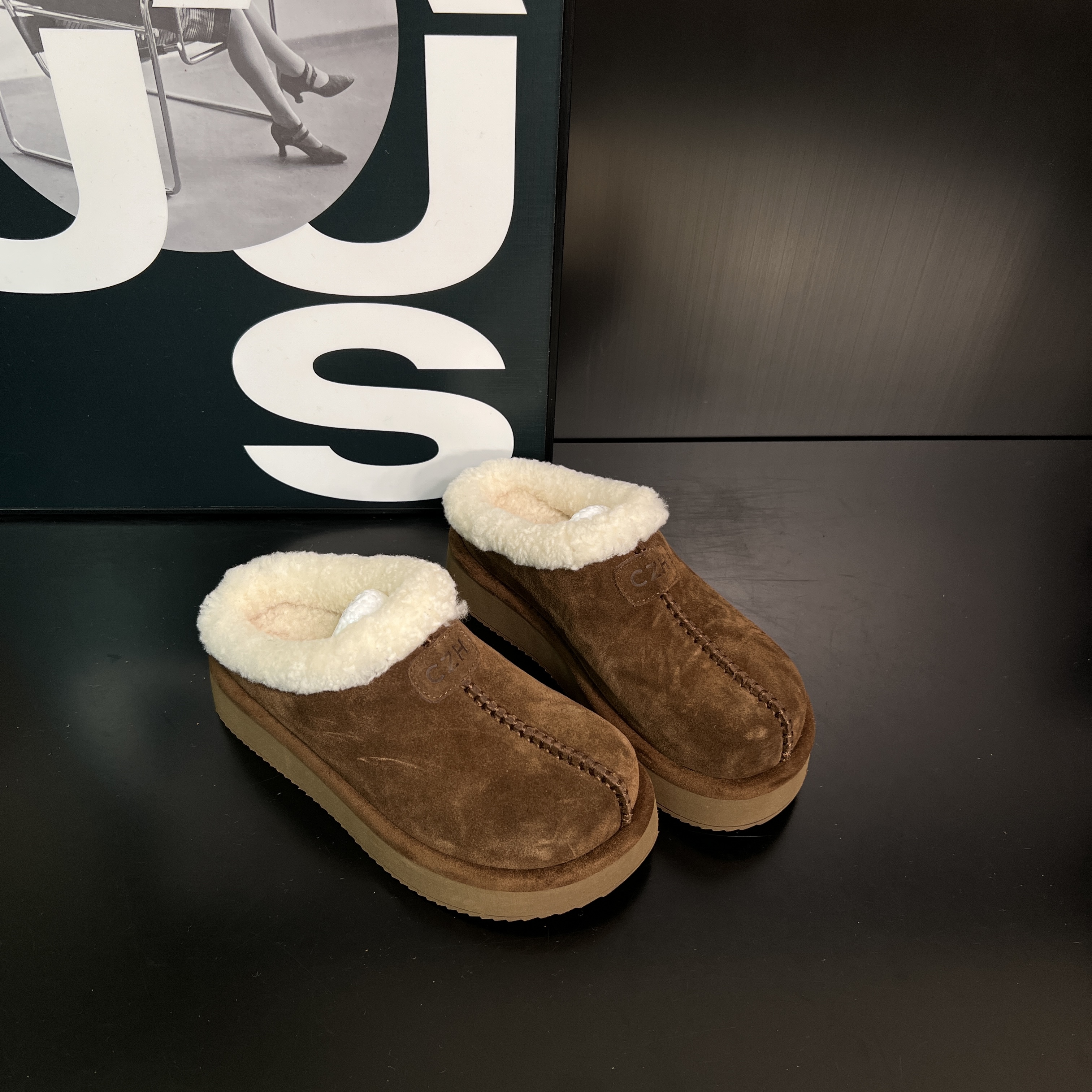 2025冬季一脚蹬加绒包头拖外穿女厚底增高毛毛鞋休闲时尚百搭鞋