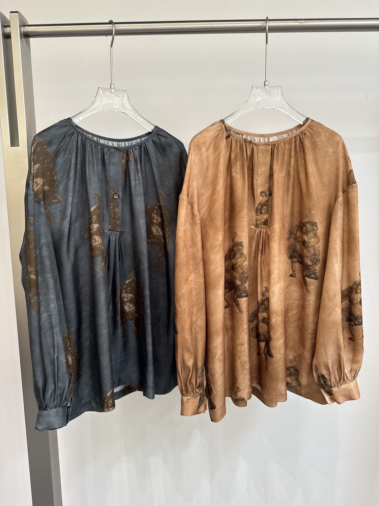 UMASTAND·天使雕塑印花圆领褶皱衬衫