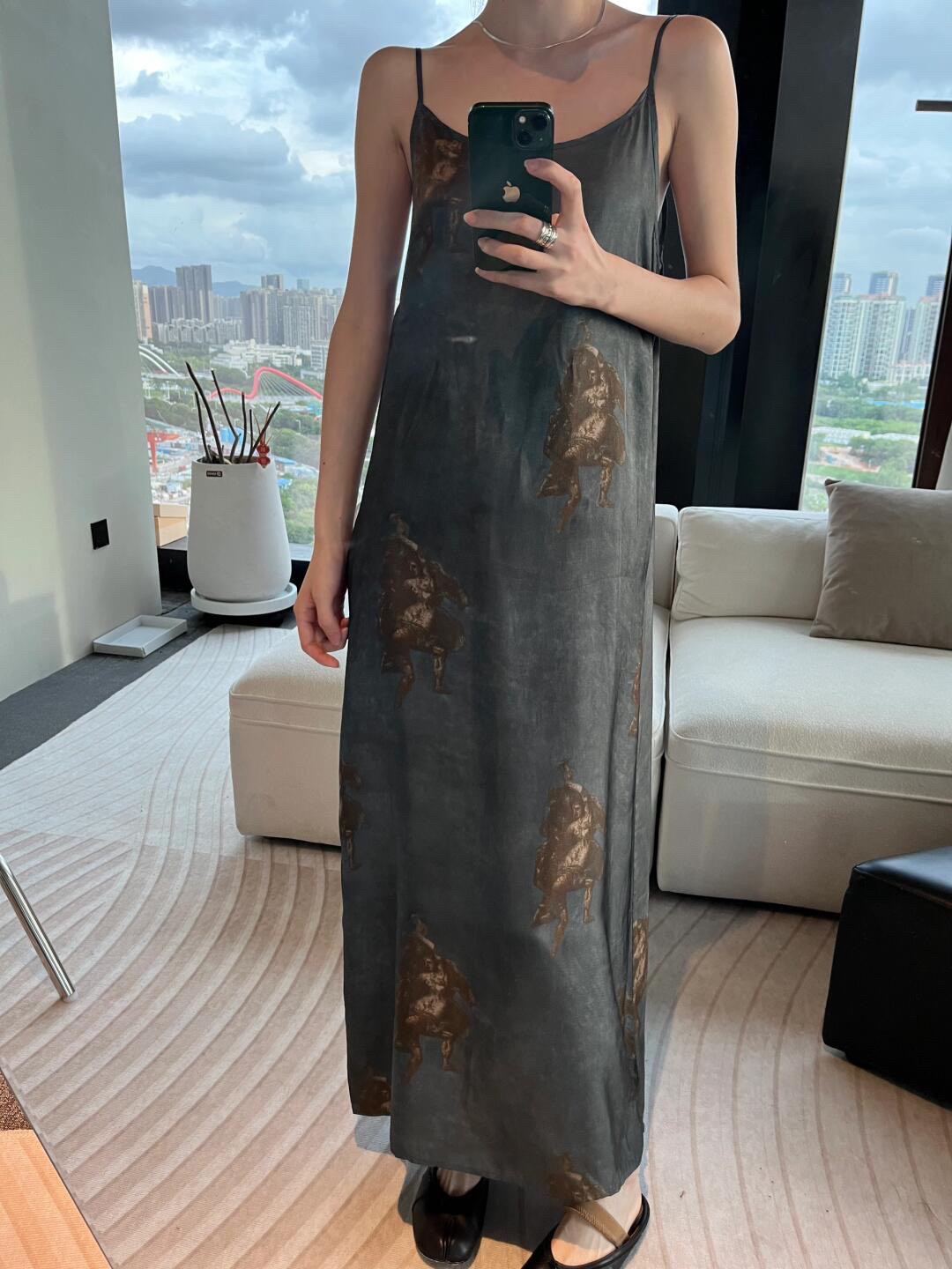 UMASTAND·咖色天使雕塑印花吊带裙 进口铜氨丝面料