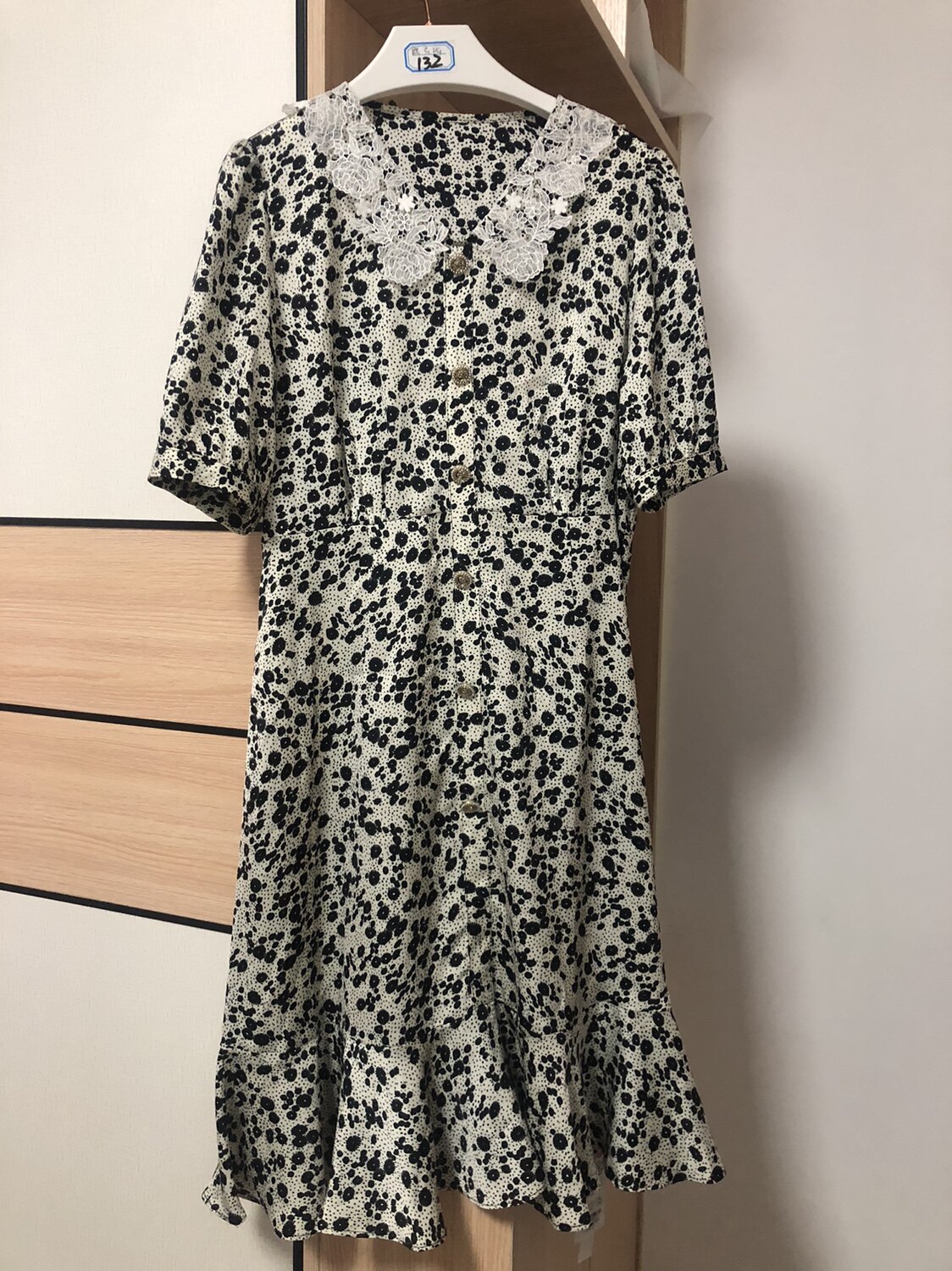 品牌撤柜折扣清仓女装连衣裙 韩版蕾丝镂空娃娃领鱼尾裙中裙