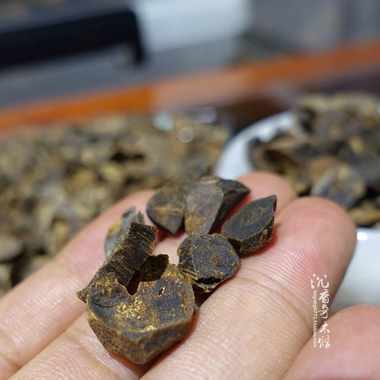 惠安系天然野沉水惠安老料车珠碎料块沉香边角料泡茶泡酒电炉熏香