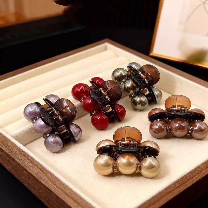 2025小号半扎复古珠珠抓夹女