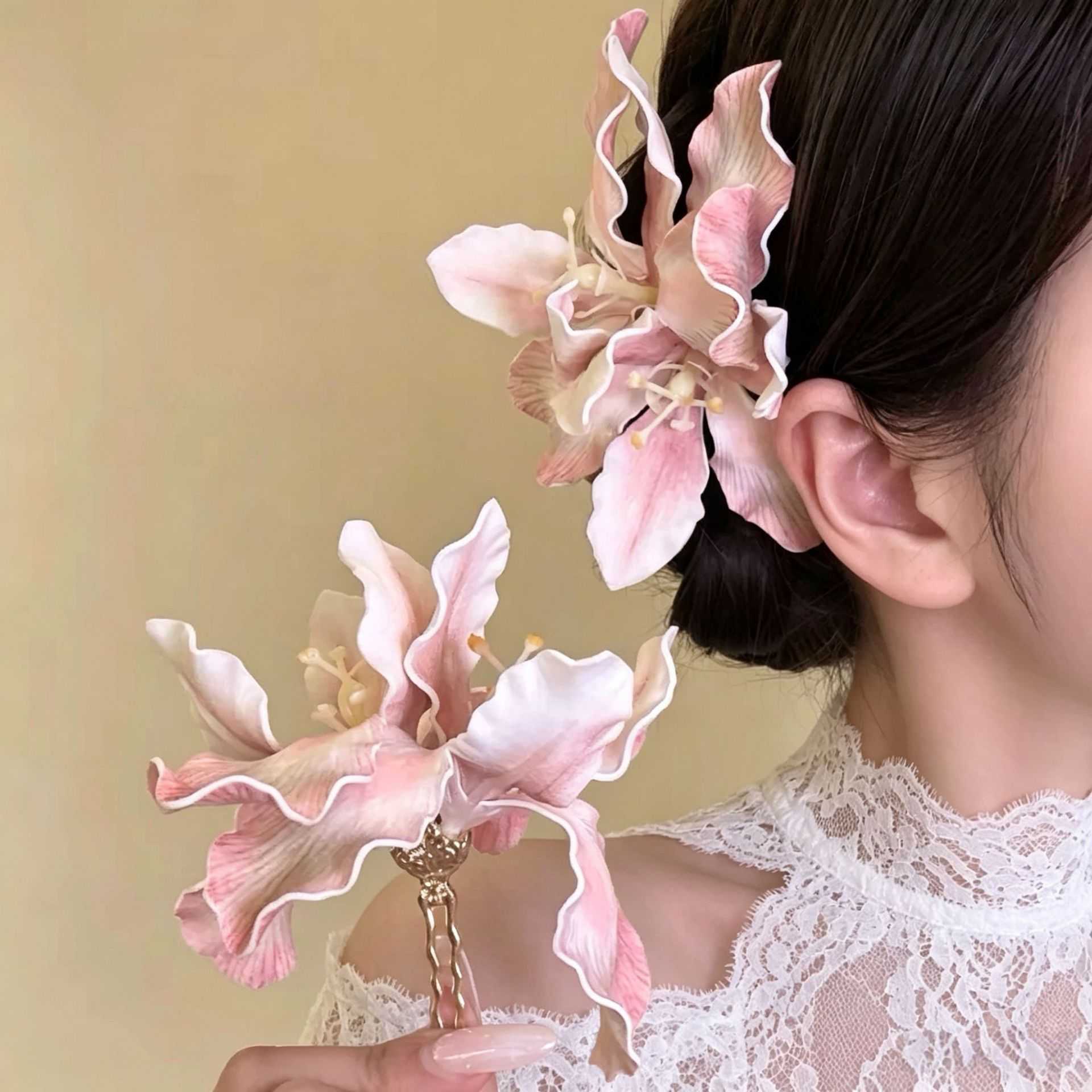 素雅盛花2026新款新中式白色花朵
