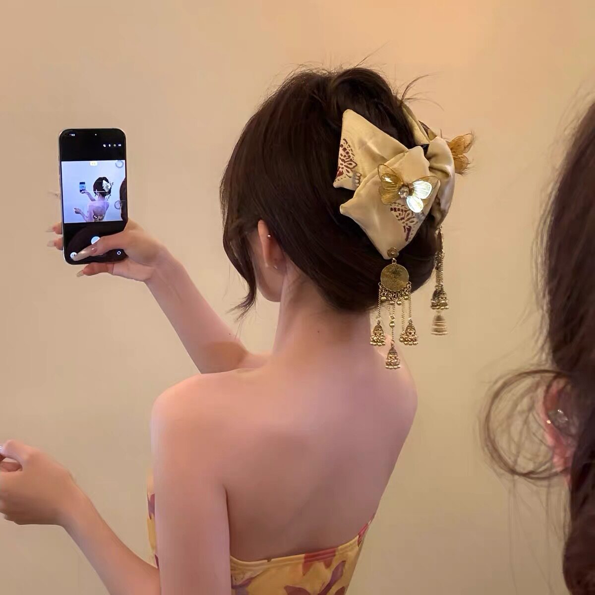 锦纹铜铃~黄色刺绣金蝶发夹边夹