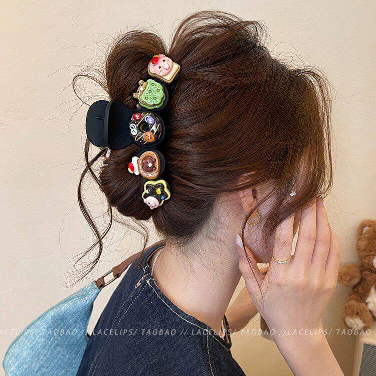 2025抓夹小吃夏女货大号盘发夹新款子后脑勺夹曲奇鲨鱼高级感头饰