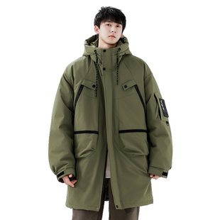 雪中飞2025秋冬新款男士短款连帽羽绒服工装宽松时尚大口袋防风暖